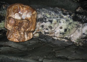 merlins-cave-tzong-la-mongolian-crystal-skull
